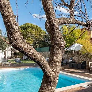 Du Stade Le Sur Cour Parking Piscine Appartement Marseille